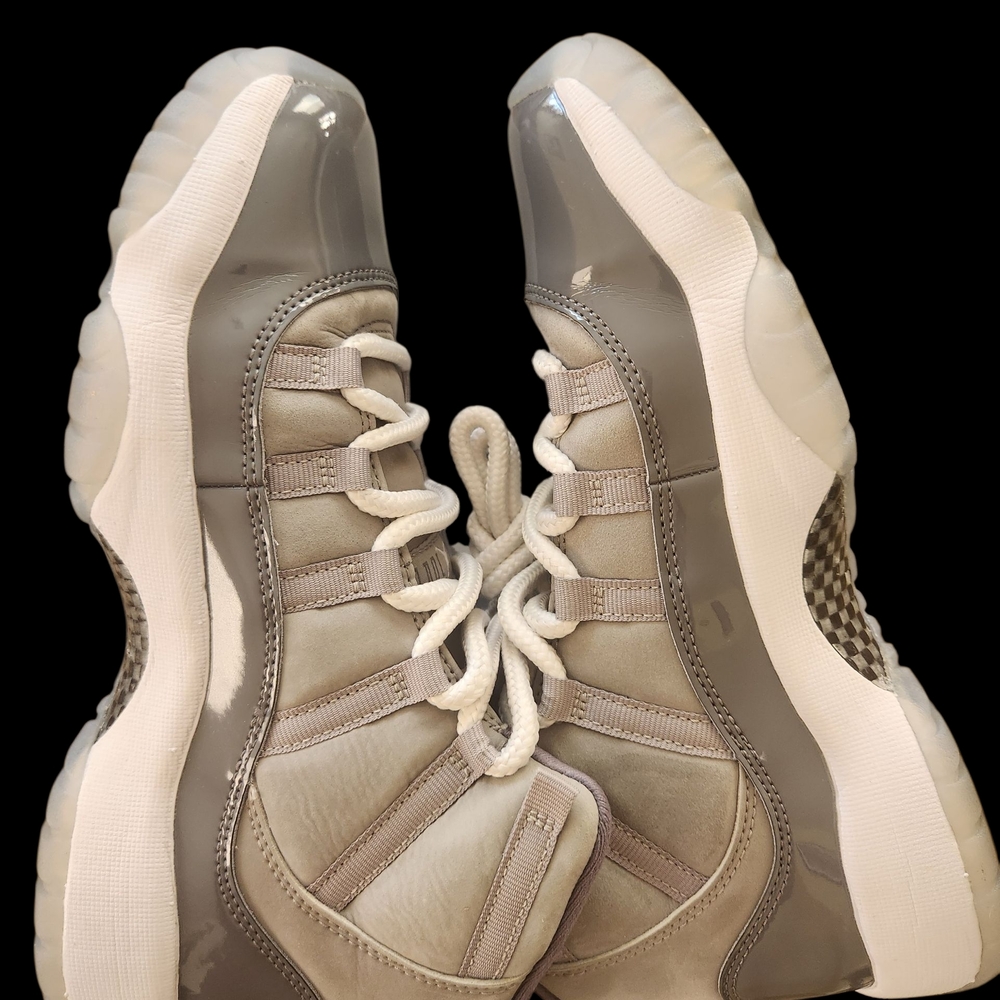 Jordan 11 Cool Grey GS (2021) 6Y - Picture 2 of 3